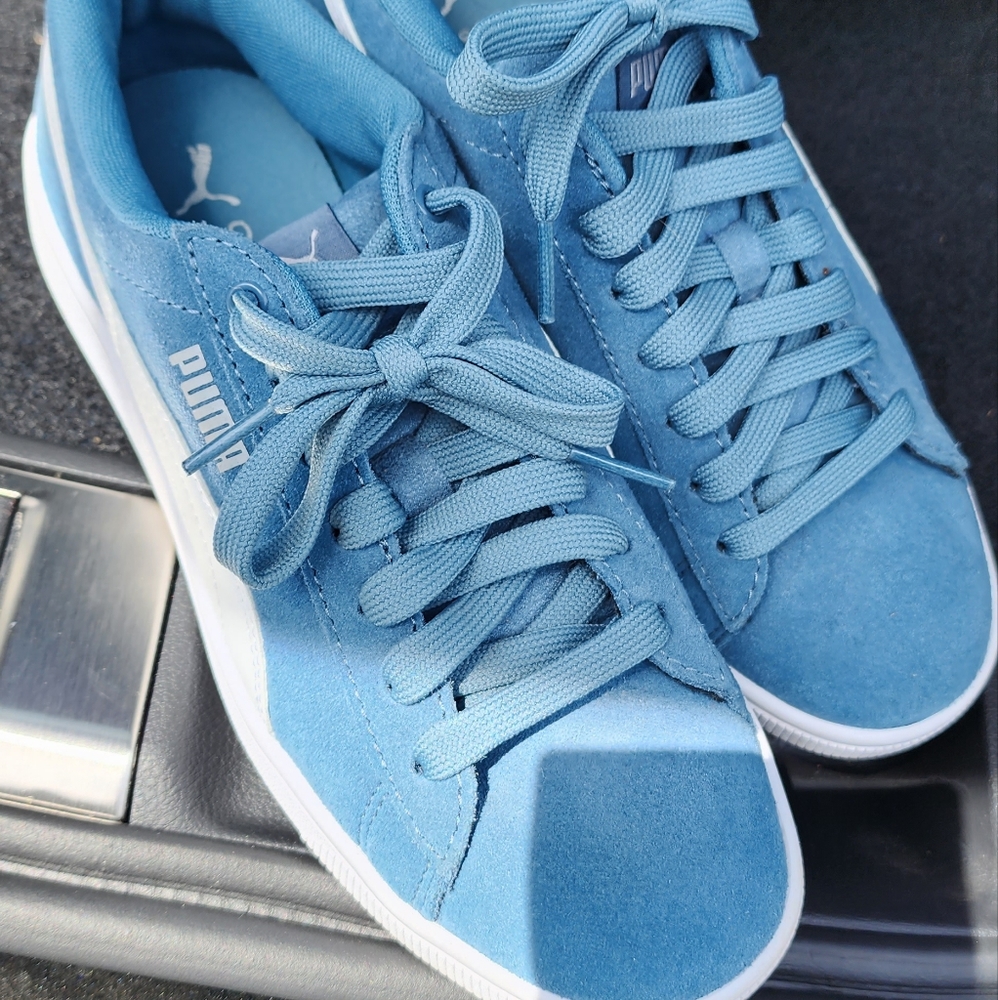 Puma womens suade shoes.